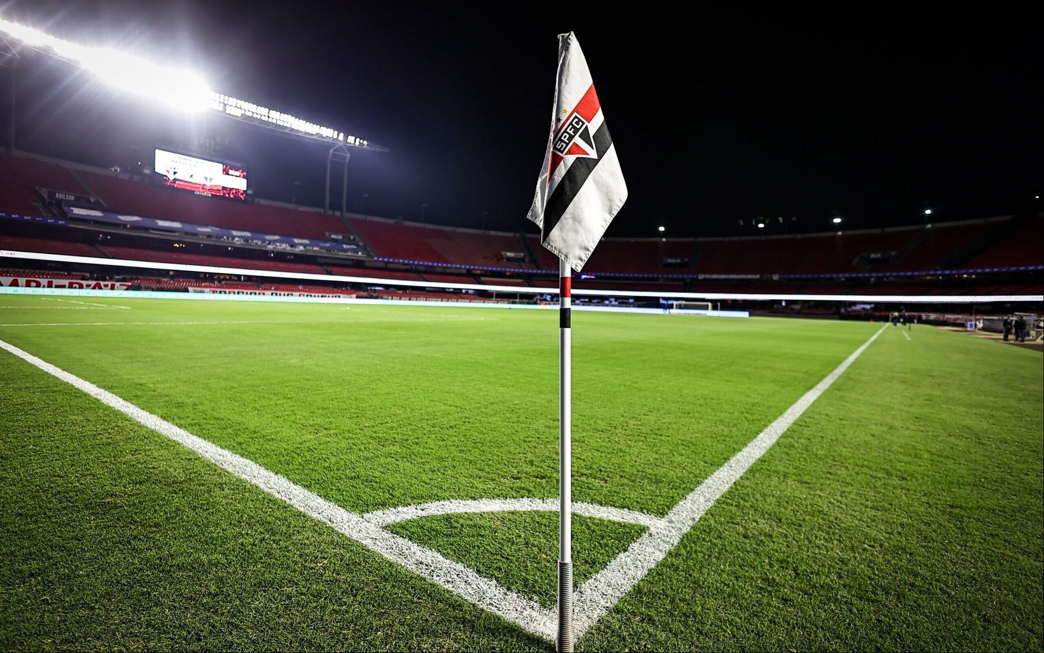 Tricolor volta a jogar contra o Flamengo, no dia 13 de julho (Foto: Fabio Giannelli/AGIF)